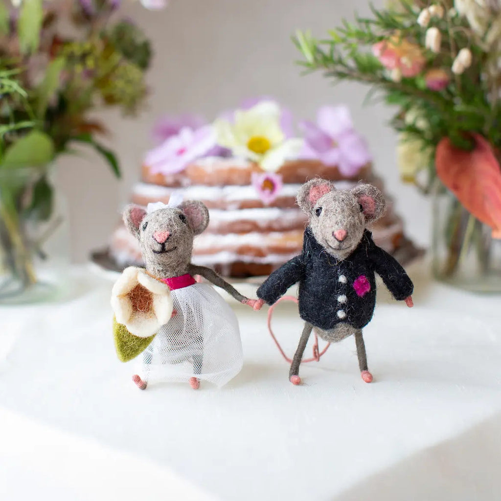 Groom Wedding Mouse