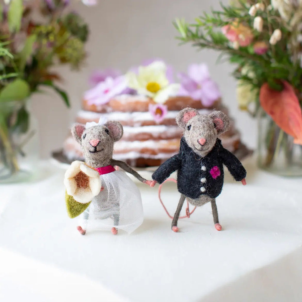 Bride Groom Wedding Mice