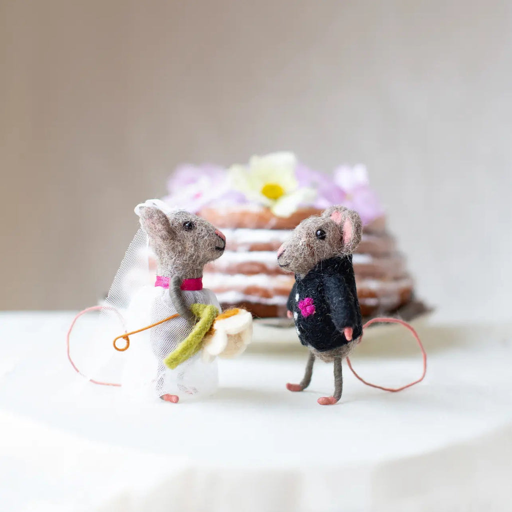 Bride Groom Wedding Mice