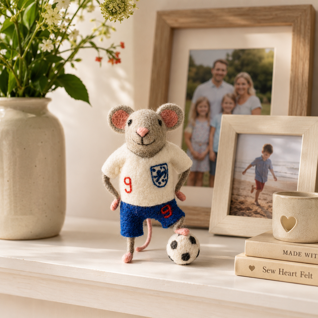 England Footballer Mouse